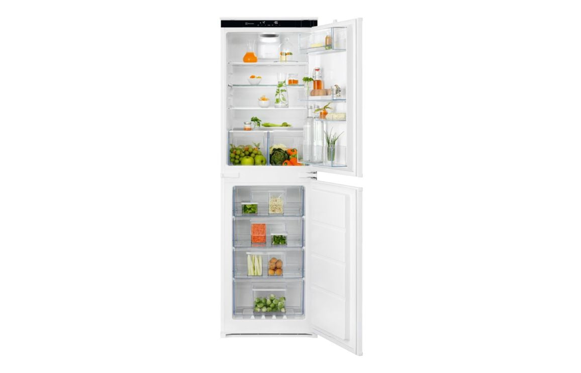 Electrolux LNT6TE18S5 B/I TwinTech No Frost 50/50 Fridge Freezer Electrolux LNT6TE18S5 B/I TwinTech No Frost 50/50 Fridge Freezer