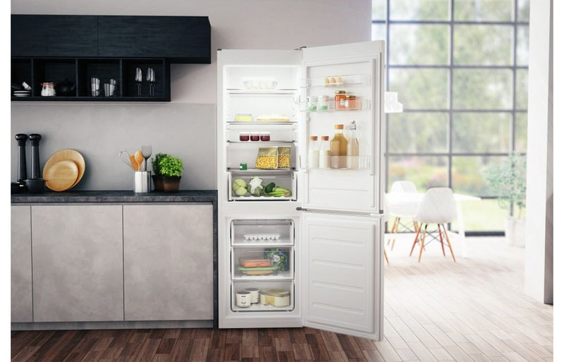 Hotpoint H1NT 821E W 1 F/S 60/40 Fridge Freezer - White