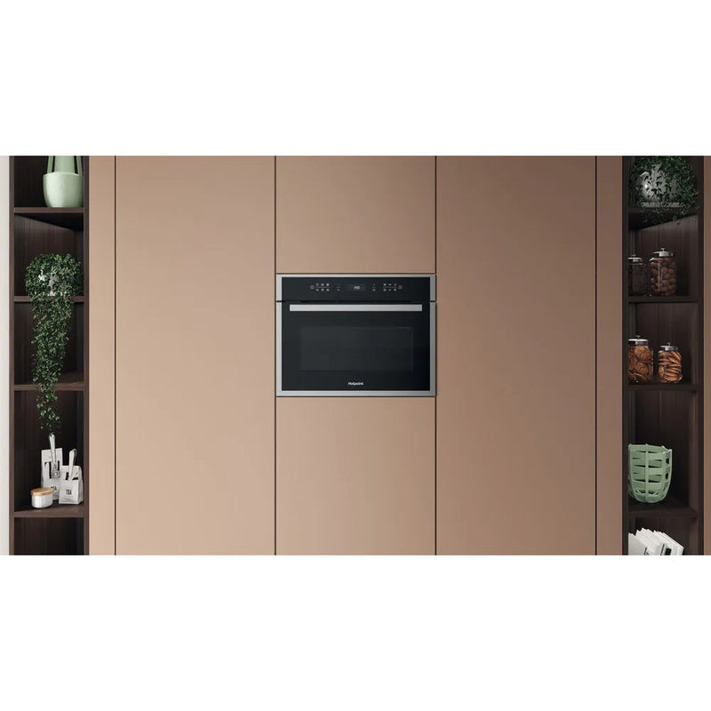 Hotpoint HCW6O7HTSXUK B/I 950W Combination Microwave - Stainless Steel
