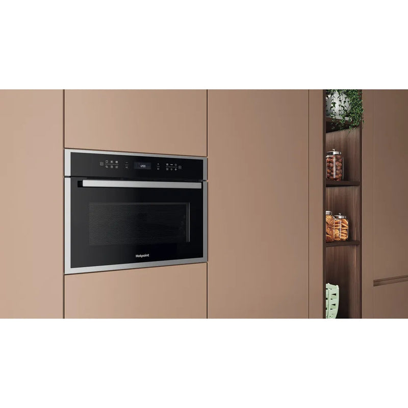 Hotpoint HCW6O7HTSXUK B/I 950W Combination Microwave - Stainless Steel