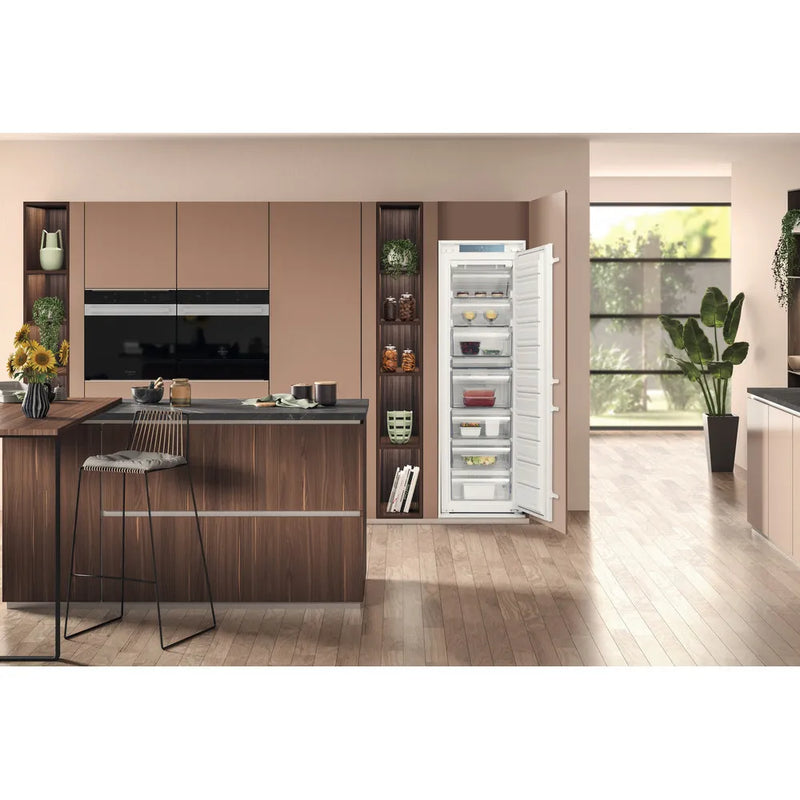 Hotpoint HTSD18F013H1 B/I Frost Free Tall Freezer
