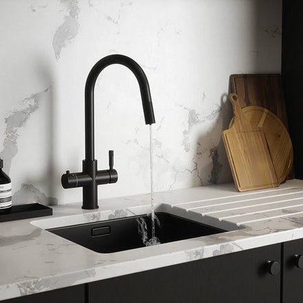 Hanstrom 4 - in - 1 Flex Pro Instant Boiling Water Tap - Matt Black - The Kitchen Box